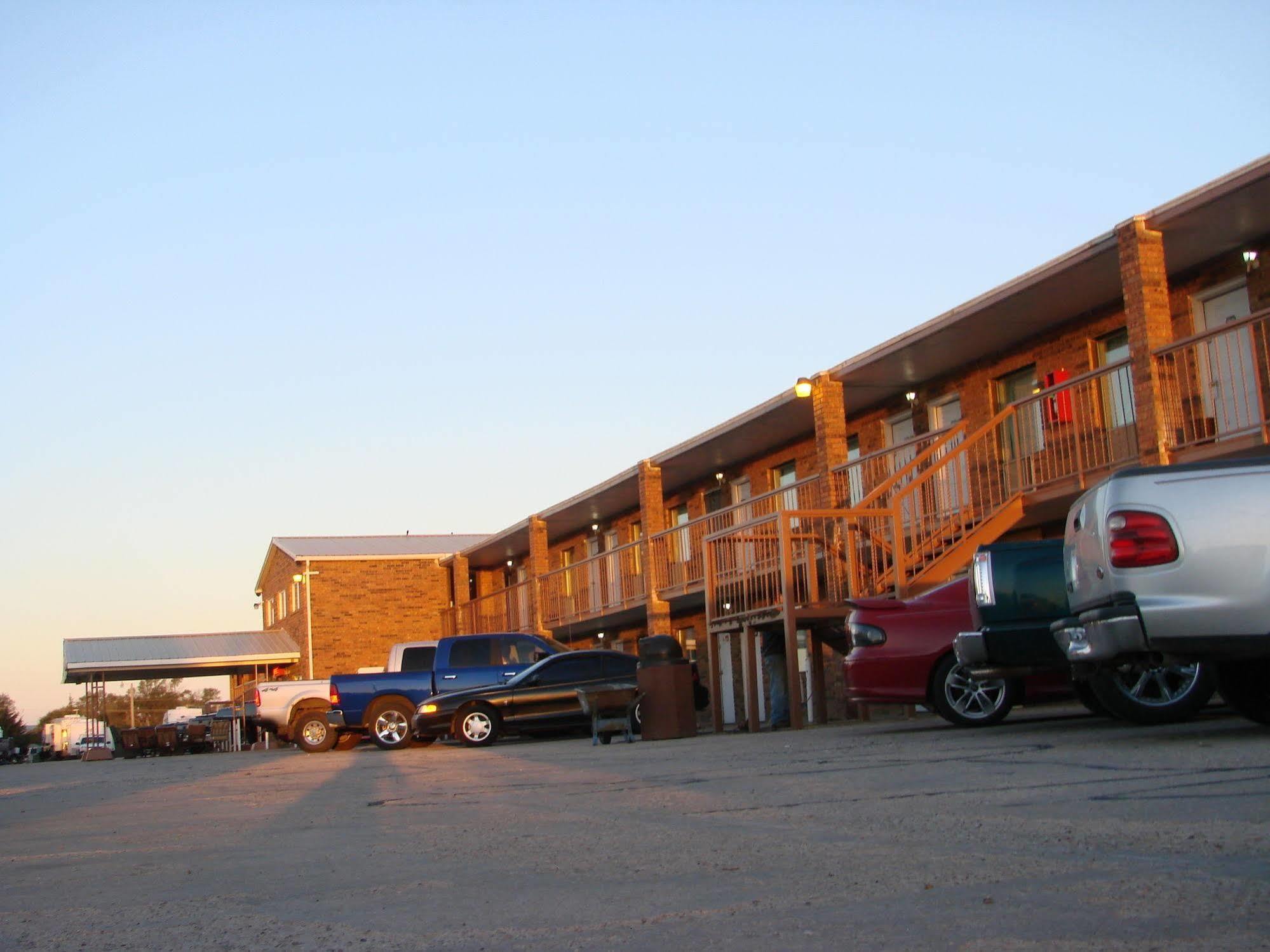 Kansas Country Inn Oakley Exteriér fotografie
